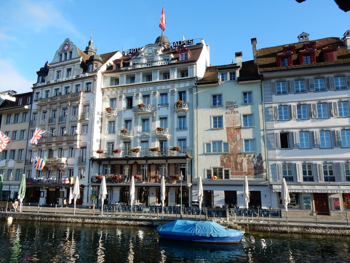 Hotel des Alpes
